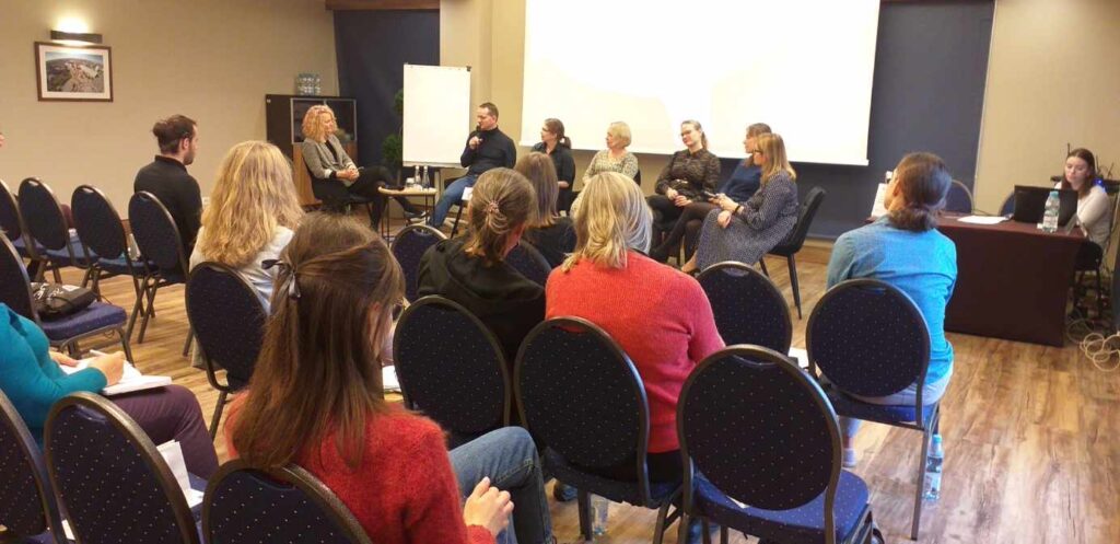Panel dyskusyjny na seminarium podsumowującym projekt TOPON.