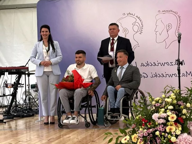 Scena. wręczanie nagród "Mazowiecki Gentleman G".