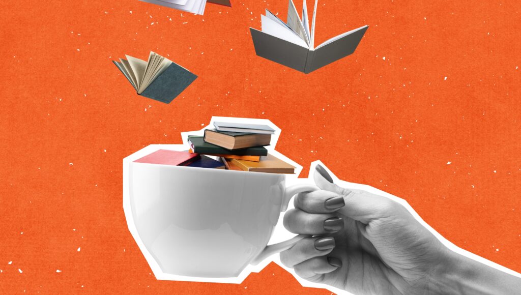Ilustracja symboliczna. dłoń trzyma filiżankę, do której lecą z góry książki.