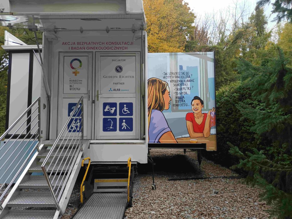 Mobilny gabinet ginekologiczny.