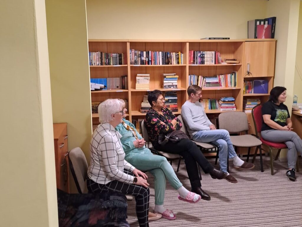 Uczestnicy szkolenia w ośrodku PZN "Klimczok".