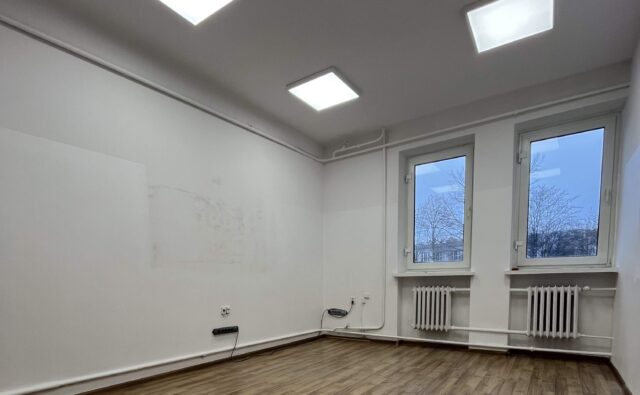 Pokój biurowy na ul. Jasnej w Warszawie.