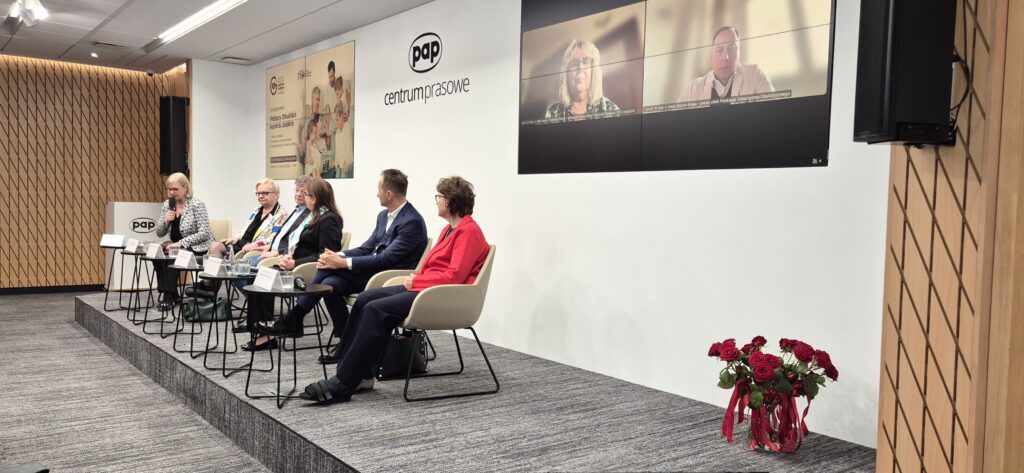 Prelegenci podczas konferencji "Polscy okuliści kontra jaskra".