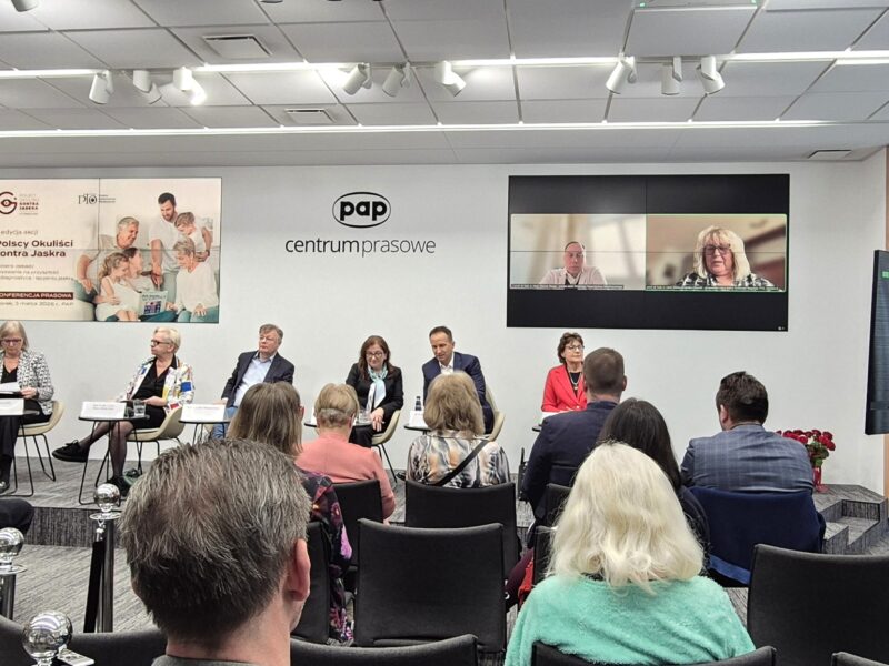 Uczestnicy konferencji "Polscy okuliści kontra jaskra".