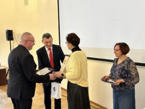 Wręczenie dyplomów i odznak "Przyjaciela niewidomych".