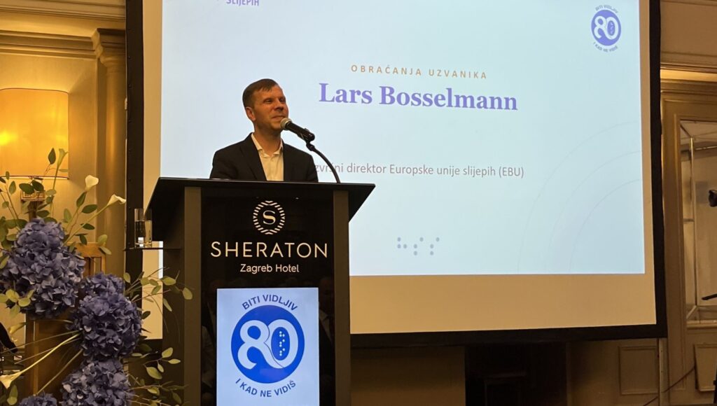 Lars Bosselmann z EBU dziękuję za wyróżnienie w trakcie gali jubileuszowej w Zagrzebiu.