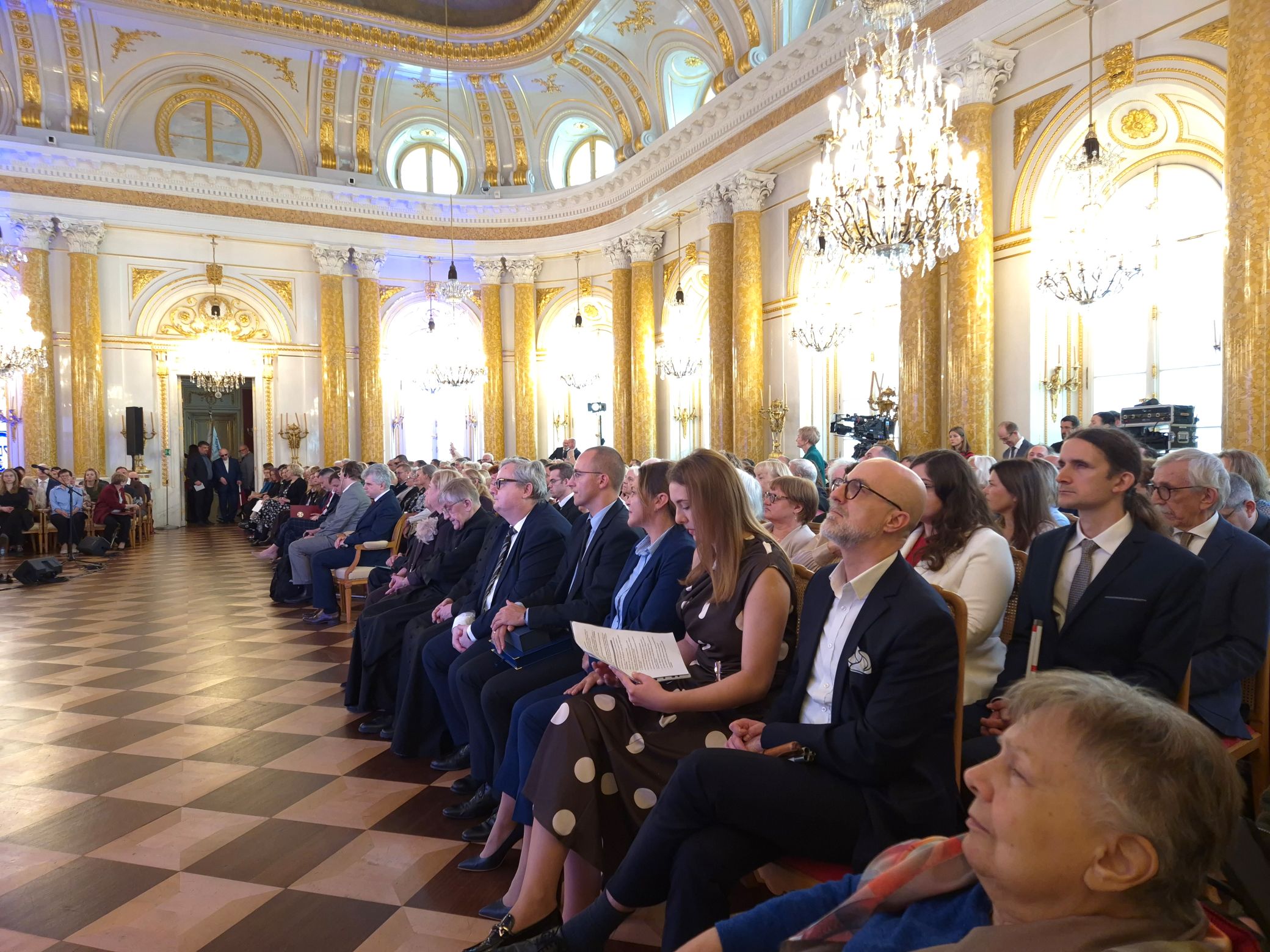 Na zdjęciu uczestnicy gali jubileuszowej 75-lecia PZN.
